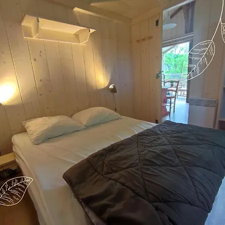 Camping De Plein Air Le Chanset 3*