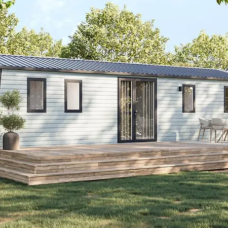 Camping De Plein Air Le Chanset 3*